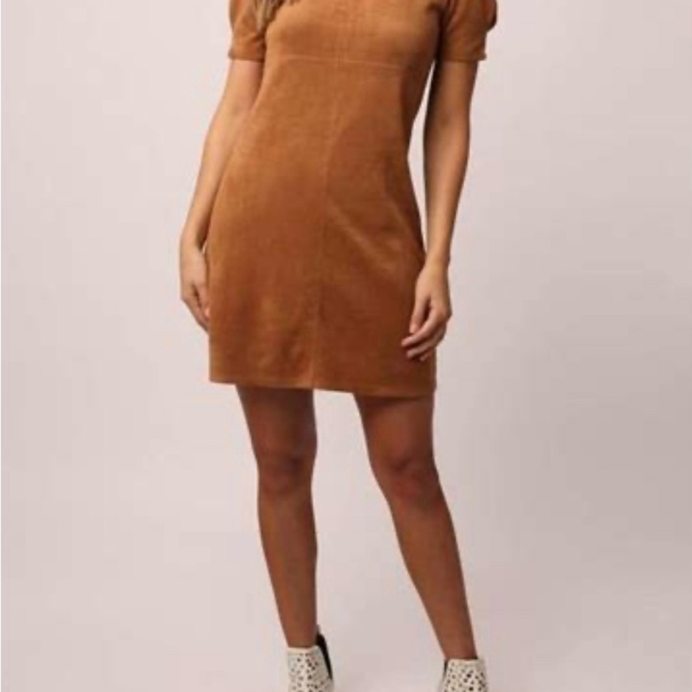 🛍️ANOTHER LOVE Demi
Mini Dress - Toffee |
Size Large (S)